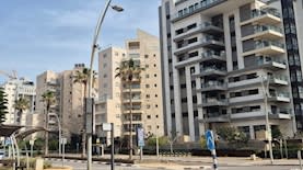 דירה עם מרפסת